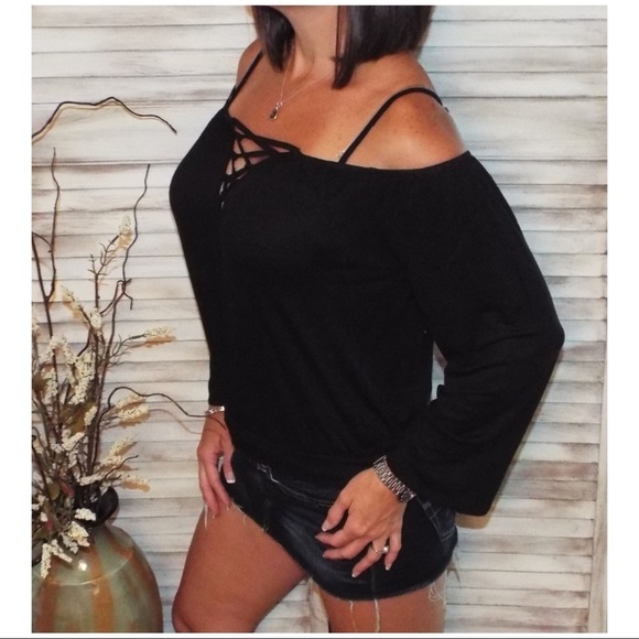 Cold Off Shoulder Lace Up Black 1318 - Picture 4 of 6